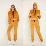 Trening din catifea moale format din bluza cu fermoar partial si pantalon Ivana Mustar - imagine 3