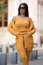 Compleu Tricotat format din maiou cardigan si pantalon Malisia Mustar