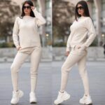 Compleu Tricotat format din pantalon si bluza cu imprimeu 3D Vogue Adelinda Bej - imagine 14