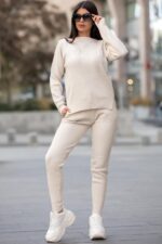 Compleu Tricotat format din pantalon si bluza cu imprimeu 3D Vogue Adelinda Bej - imagine 11