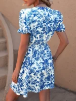 Rochie Scurta Martisa Alba cu Print Floral Albastru si Cordon - imagine 2