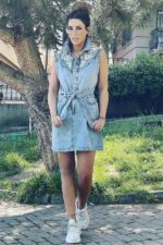 Rochie Scurta din Denim cu nasturi si broderie Eliza