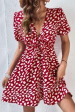 Rochie Scurta Sibila Rosie cu Inimi Albe