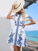 Rochie Scurta Kylie Alba cu Flori Albastre
