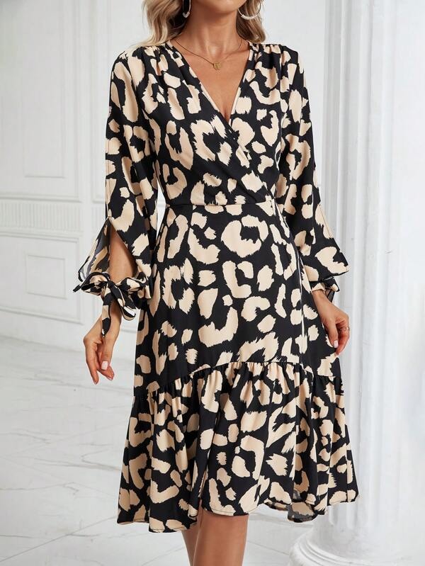 111-3 Rochie Midi Laurel cu Model Alb Negru - imagine 1