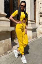 Compleu din bumbac format din bluza scurta in colturi si pantalon Hilta Galben - imagine 3
