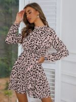 Rochie Scurta Kristabel Roz cu Model Negru