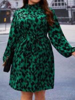 Rochie Scurta Joella Verde cu Print Negru - Marimi Mari