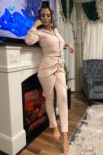 Compleu format din bluza cu fermoar si pantaloni cu bretele Marita Roz Pudra - imagine 7