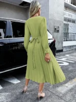 Rochie Midi Britta Verde Deschis Cu Pliuri - imagine 2