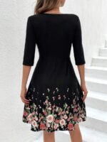 Rochie Scurta Zinnia Neagra Cu Model Floral - imagine 2
