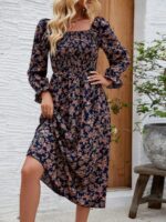 Rochie Midi Fortuna Bleumarin Cu Model Floral Si Maneci Bufante - imagine 3