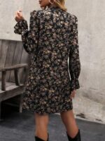 Rochie Scurta Suzana Neagra Cu Model Floral Si Maneci Bufante - imagine 2