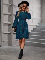 Rochie Scurta Synna Albastra Cu Imprimeu Multicolor Si Maneci Bufante - imagine 4