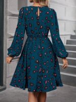 Rochie Scurta Synna Albastra Cu Imprimeu Multicolor Si Maneci Bufante - imagine 2