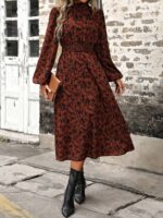 Rochie Midi Sheyla Maro Cu Model Floral Negru Si Maneci Bufante