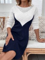 Rochie Tricotata Scurta Ruya Formata Din 2 Culori : Albastru Inchis Si Alb - imagine 5