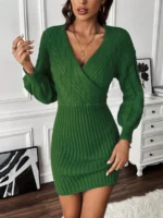 Rochie Scurta Tricotata Elaine Verde Cu Decolteu