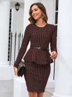 Compleu cu Fusta Scurta Wedel Maro cu Print Geometric