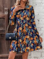 Rochie Scurta Pangora Cu Frunze Multicolore Si Nasturi
