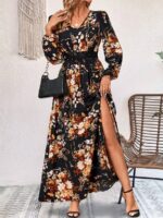 Rochie Lunga Neagra Sorinela Cu Model Floral Si Slit Pe Picior