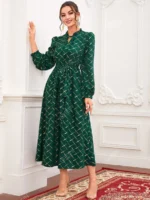 Rochie Lunga Ambile Verde Cu Imprimeu Geometric Auriu - imagine 5