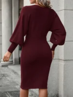 Rochie Midi Tricotata Asprella Grena Cu Perle Si Maneci Bufante - imagine 2