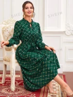 Rochie Lunga Ambile Verde Cu Imprimeu Geometric Auriu - imagine 4