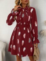 Rochie Scurta Morela Rosie Cu Pene Colorate - imagine 5