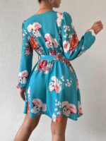 Rochie Scurta Cinzia Bleu Cu Model Floral Si Cordon - imagine 2