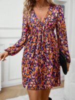 Rochie Scurta Nergis Albastra Cu Imprimeu Multicolor Si Maneci Bufante - imagine 4