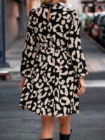 Rochie Scurta Nora Neagra Cu Imprimeu Crem - imagine 2