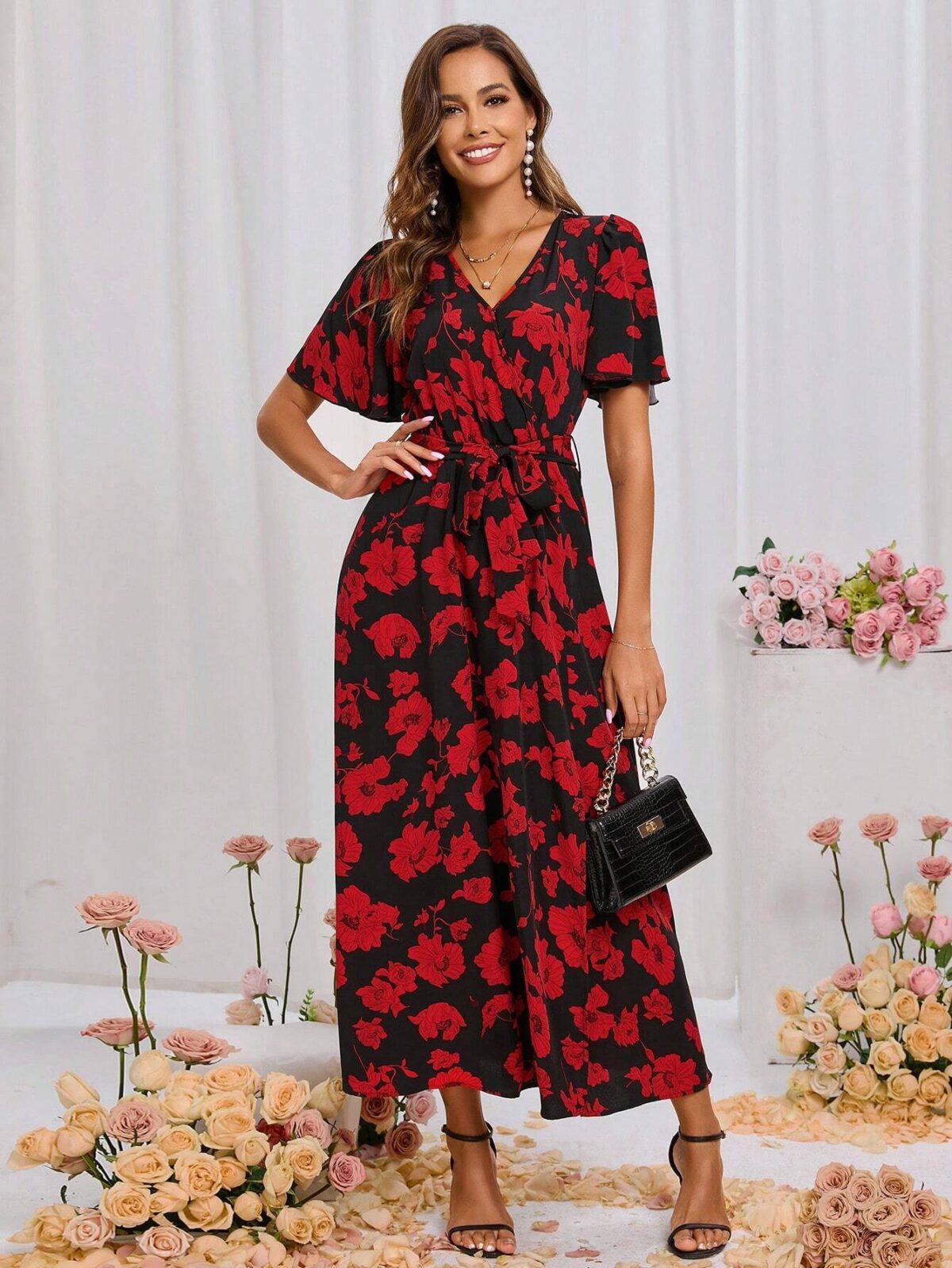 Rochie Lunga Larissa Neagra Cu Model Floral Rosu - imagine 1