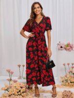 Rochie Lunga Larissa Neagra Cu Model Floral Rosu