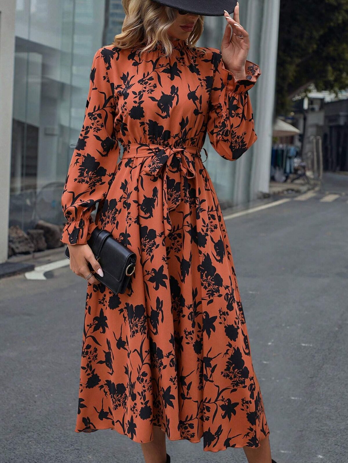 Rochie Midi Loso Caramizie Cu Model Floral Negru - imagine 1