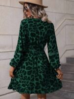 Rochie Scurta Klarisa Verde Cu Imprimeu Leopard Negru Si Cordon - imagine 2