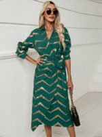 Rochie Lunga Clarisse Verde Cu Imprimeu Geometric Auriu