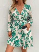 Rochie Scurta Zinavi Alba Cu Model Floral Verde Si Cordon