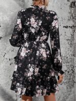 Rochie Scurta Hilma Neagra Cu Model Floral Alb - imagine 2
