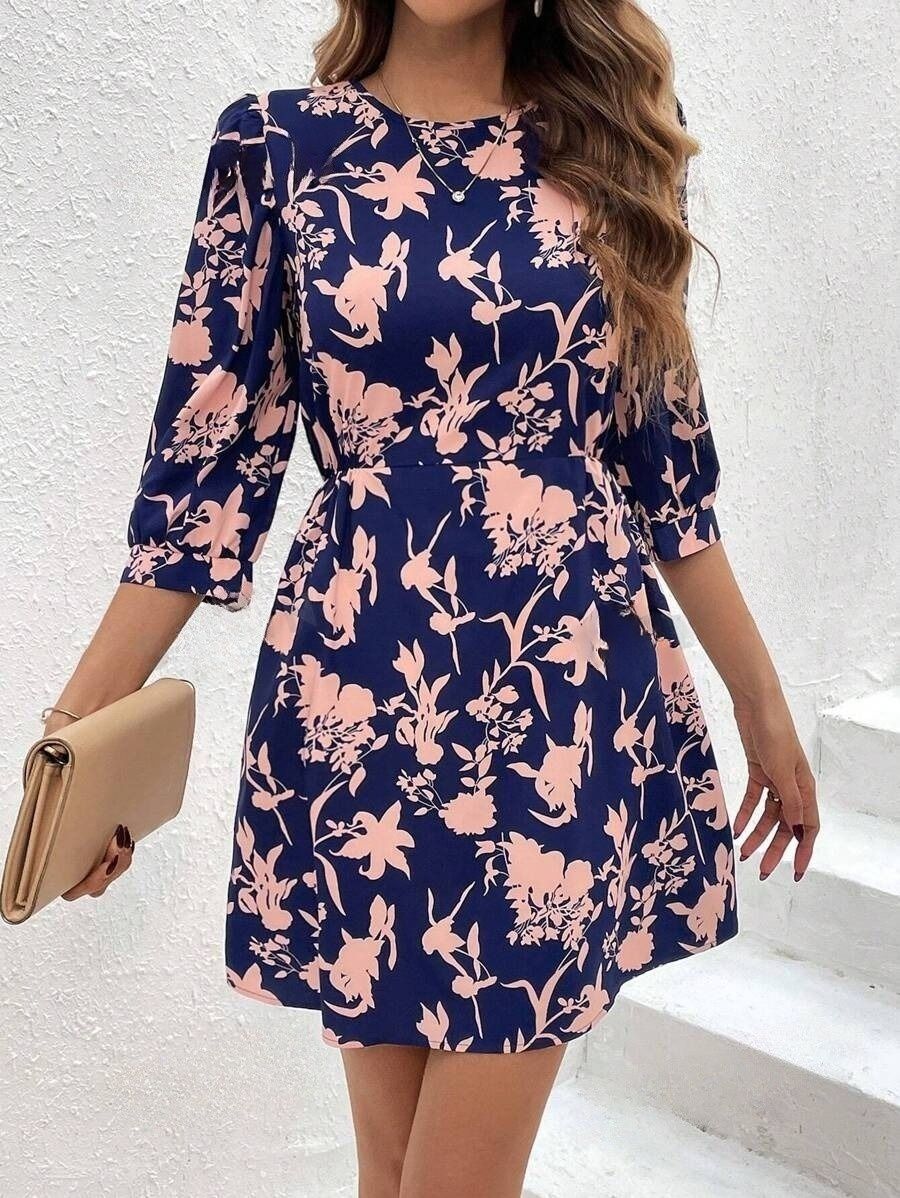 304 Rochie Scurta Dagora Albastra cu Flori Roz - imagine 1