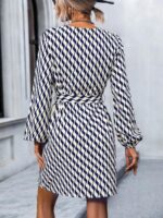 Rochie Scurta Bailey Cu Imprimeu Geometric Alb - Negru - imagine 2