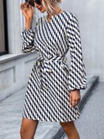 Rochie Scurta Bailey Cu Imprimeu Geometric Alb - Negru - imagine 3