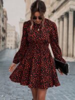 Rochie Scurta Vergara Neagra Cu Imprimeu Rosu - imagine 4