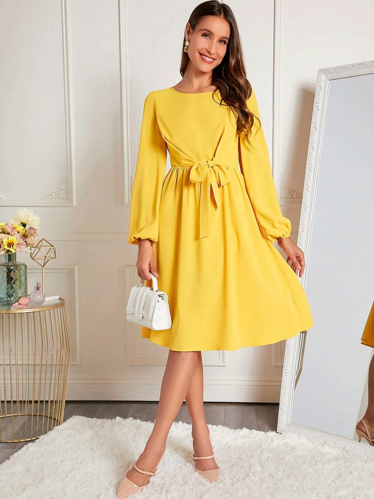 Rochie Scurta Taisa Galbena Cu Funda - imagine 3