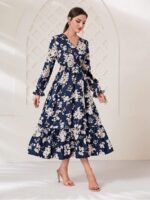 Rochie Lunga Nanja Albastra Cu Model Floral Alb