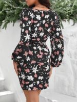 Rochie Scurta Sesilia Neagra Cu Flori Albe Si Roz - imagine 2