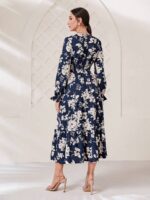 Rochie Lunga Nanja Albastra Cu Model Floral Alb - imagine 2