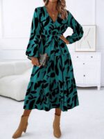 Rochie Lunga Holim Albastra Cu Imprimeu Negru Si Cordon - imagine 3