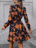 Rochie Scurta Janem Bleumarin Cu Model Floral Portocaliu Si Cordon - imagine 2