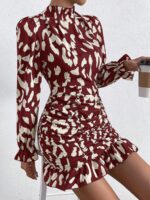 Rochie Scurta Sarai Maro Cu Imprimeu Alb - imagine 3